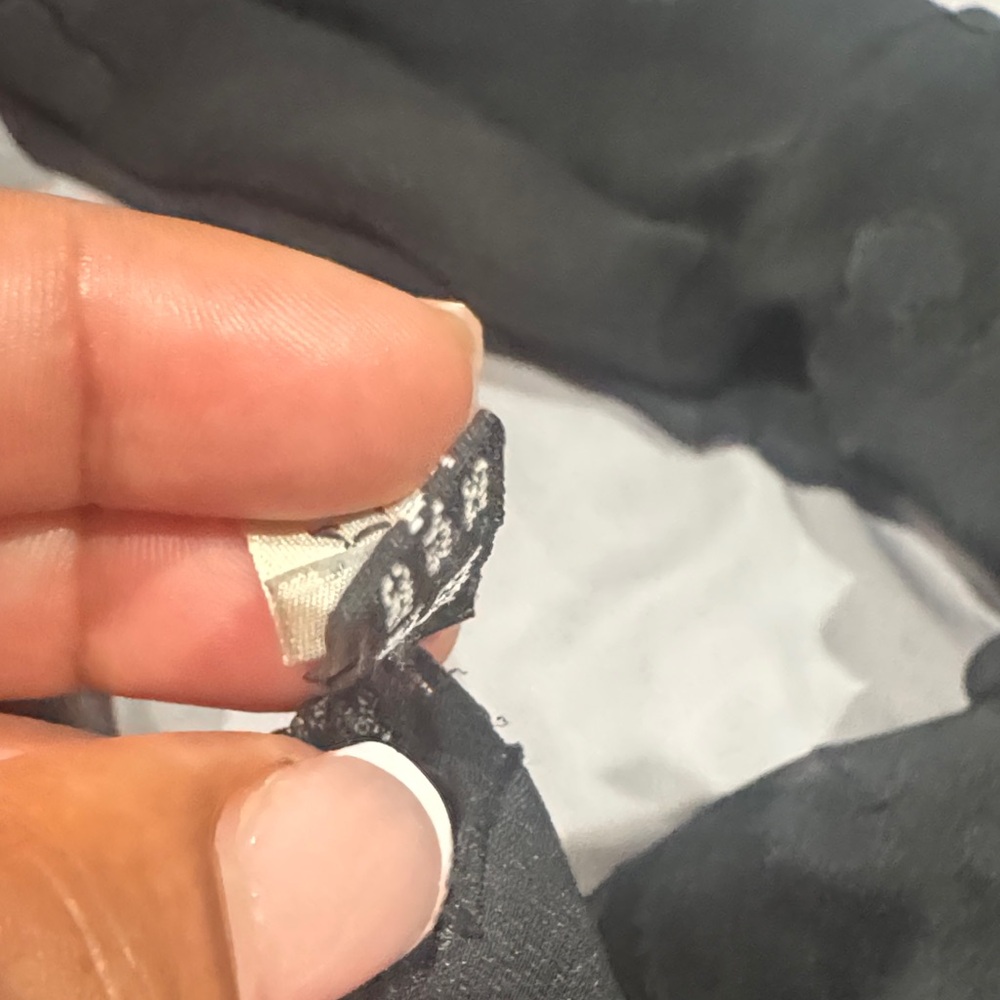 Calvin Klein Black Floral Scarf - Picture 7 of 9